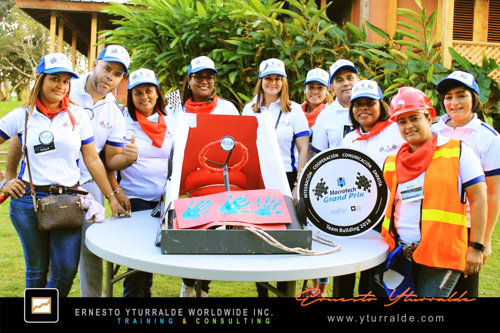 Team Building República Dominicana | Actividades con Cuerdas Bajas para cohesión grupal