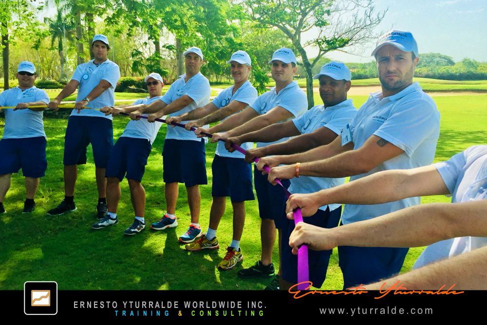 Team Building República Dominicana | Actividades de Cuerdas Bajas para integración corporativa