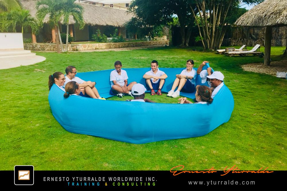 Team Building República Dominicana | Dinámicas de Cuerdas Bajas para fomentar liderazgo